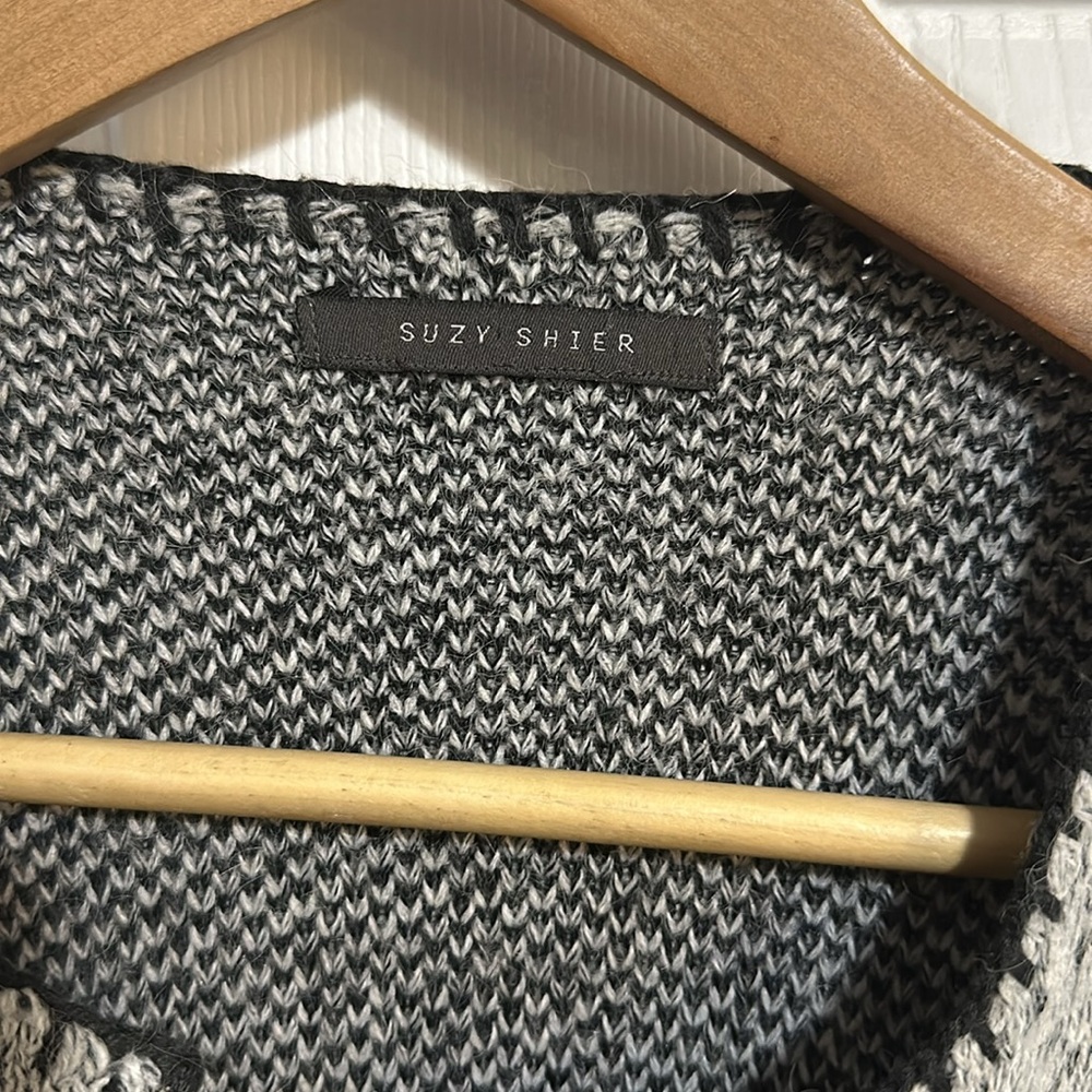 Long Cardigan - Picture 3 of 4